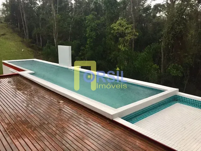 Sobrado com 450m² 2 quartos e 2 banheiros, à venda, no bairro Parque Residencial Itapeti em Mogi das Cruzes