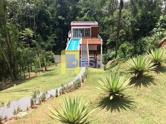 Sobrado com 450m² 2 quartos e 2 banheiros, à venda, no bairro Parque Residencial Itapeti em Mogi das Cruzes
