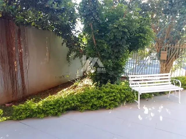 Sobrado com 455m² 3 quartos e 4 banheiros, à venda, no bairro Orfãs em Ponta Grossa