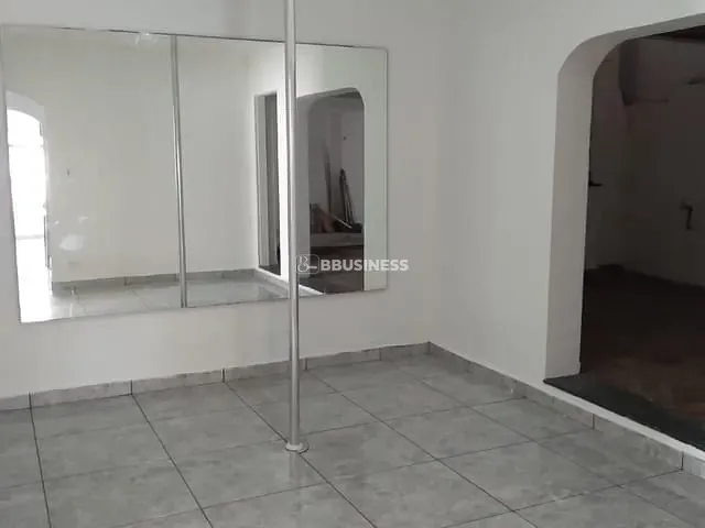 Sobrado 5 quartos e 5 banheiros, para alugar, no bairro Campestre em Santo André
