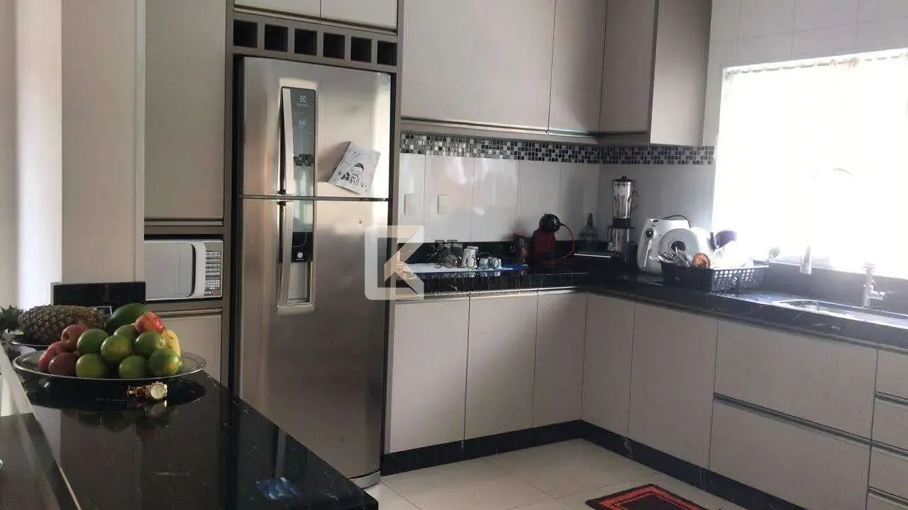 Sobrado, 3 quartos, 306 m² - Foto 5