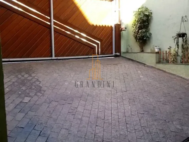 Sobrado com 320m² 3 quartos e 5 banheiros, à venda, no bairro Vila Camilópolis em Santo André