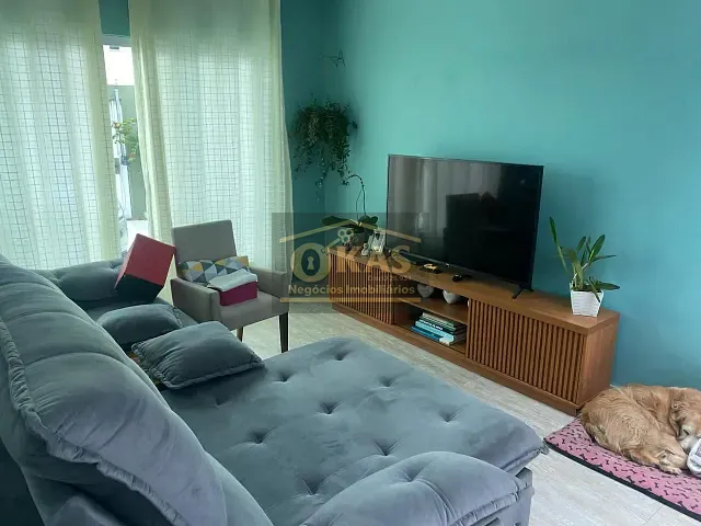 Sobrado com 250m² 3 quartos e 5 banheiros, à venda, no bairro Jardim Marcato em Suzano