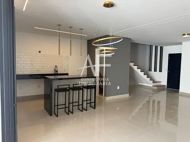Sobrado com 175m² 3 quartos e 3 banheiros, à venda, no bairro Morada dos Nobres em Taubaté
