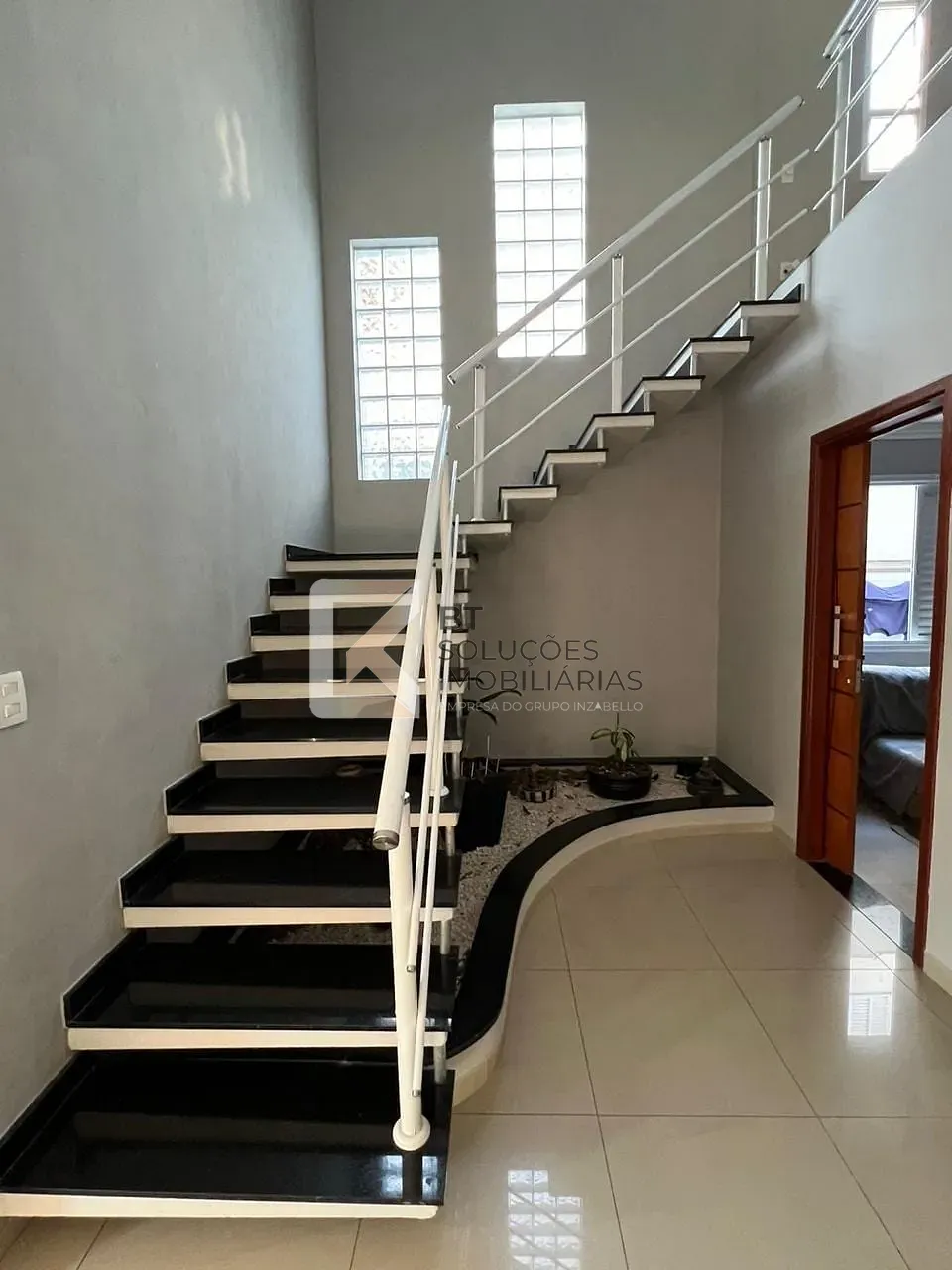 Sobrado, 3 quartos, 244 m² - Foto 3