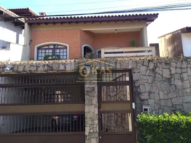 Sobrado com 300m² 3 quartos e 2 banheiros, à venda, no bairro Jardim Realce em Suzano