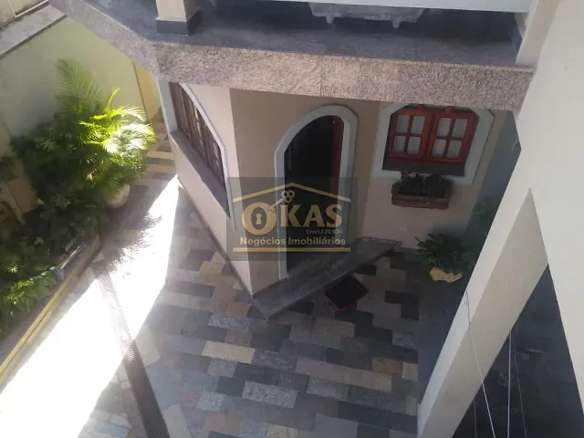 Sobrado com 300m² 3 quartos e 2 banheiros, à venda, no bairro Jardim Realce em Suzano