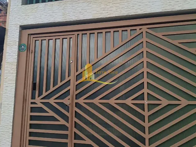 Sobrado 5 quartos e 3 banheiros, à venda, no bairro Itaquera em São Paulo