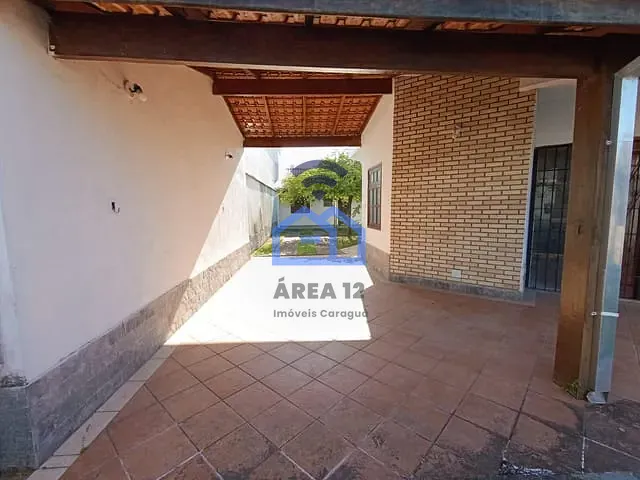 Sobrado com 336m² 5 quartos e 4 banheiros, à venda, no bairro Indaiá em Caraguatatuba