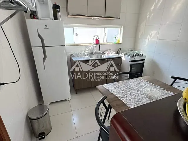 Sobrado com 160m² 2 quartos e 2 banheiros, à venda, no bairro Bela Vista em Palhoça