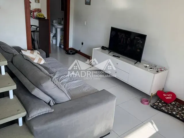 Sobrado com 160m² 2 quartos e 2 banheiros, à venda, no bairro Bela Vista em Palhoça