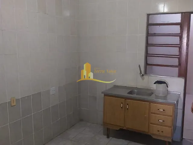 Sobrado 3 quartos e 2 banheiros, para alugar, no bairro Jardim Robru em São Paulo