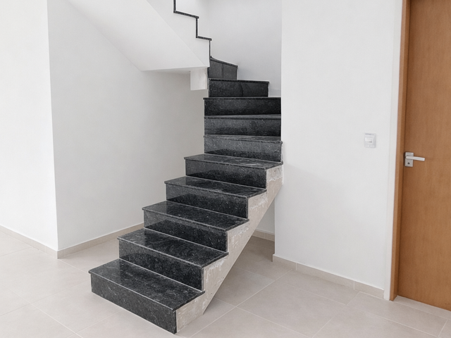 Sobrado com 213m² 3 quartos e 2 banheiros, à venda, no bairro Centro em Bertioga