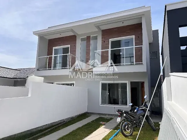 Sobrado 2 quartos e 1 banheiro, à venda, no bairro Bela Vista em Palhoça