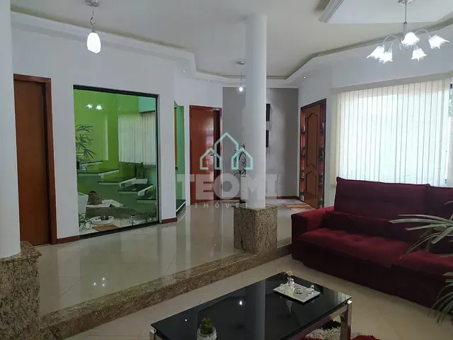 Sobrado com 260m² 3 quartos e 4 banheiros, à venda, no bairro Granja Daniel em Taubaté