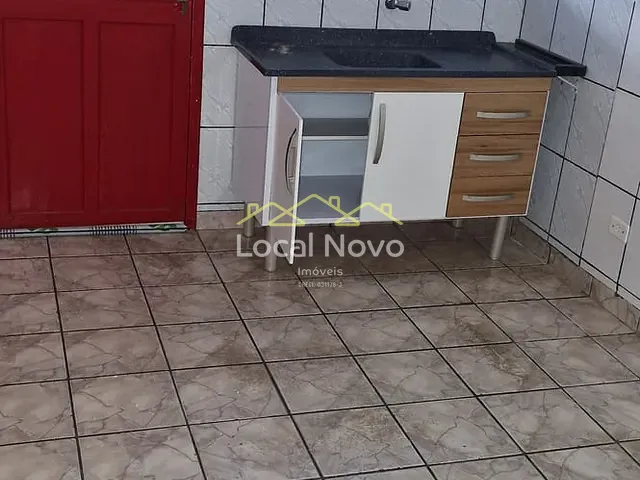 Sobrado 2 quartos e 2 banheiros, para alugar, no bairro Jardim Divinolândia em Guarulhos