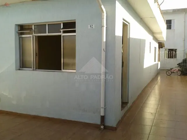 Sobrado à venda, no bairro Parque das Américas em Mauá