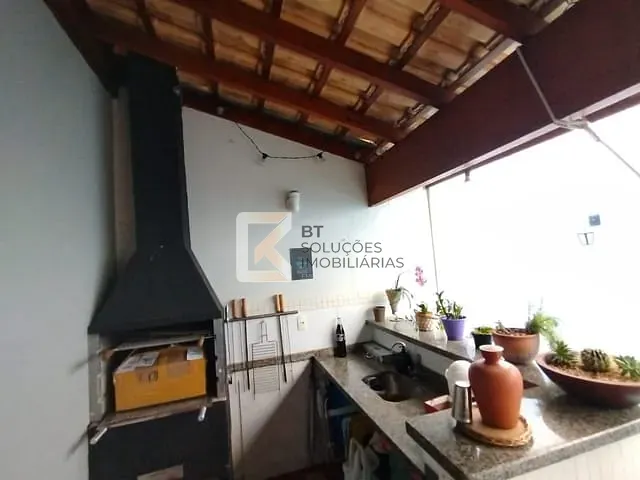 Sobrado com 130m² 3 quartos e 3 banheiros, à venda, no bairro Jardim Cidade Jardim em Indaiatuba