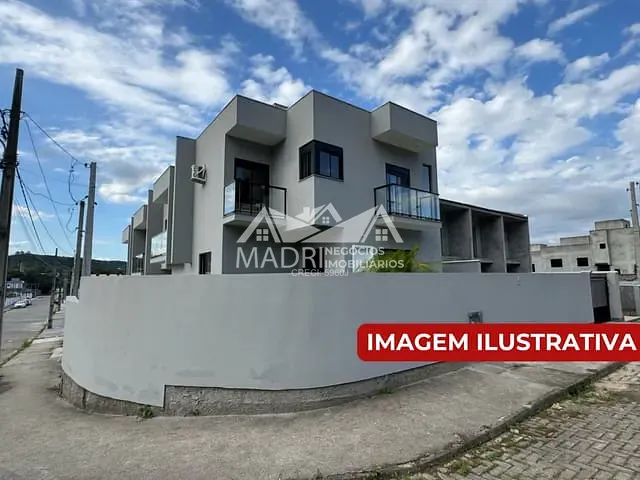 Sobrado 3 quartos e 1 banheiro, à venda, no bairro Sertão do Maruim em São José