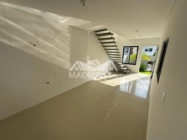 Sobrado 3 quartos e 1 banheiro, à venda, no bairro Sertão do Maruim em São José