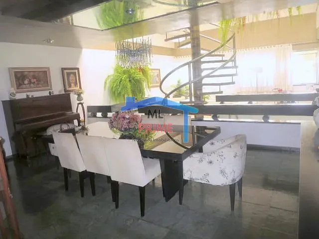 Sobrado com 300m² 3 quartos e 5 banheiros, à venda, no bairro Jardim Avelino em São Paulo