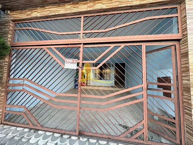 Sobrado 4 quartos e 2 banheiros, à venda, no bairro Itaquera em São Paulo