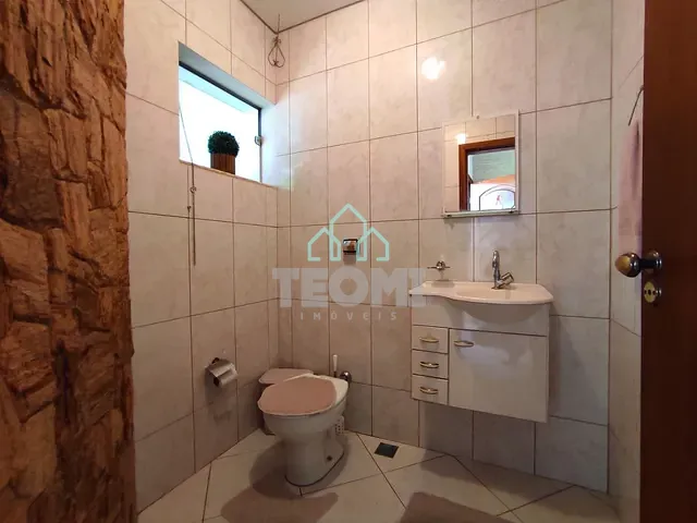 Sobrado com 440m² 4 quartos e 3 banheiros, à venda, no bairro Centro em Taubaté