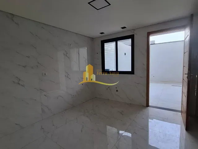 Sobrado 2 quartos e 2 banheiros, à venda, no bairro Jardim Três Marias em São Paulo