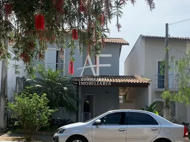 Sobrado com 210m², à venda, no bairro Condomínio Veredas em Taubaté