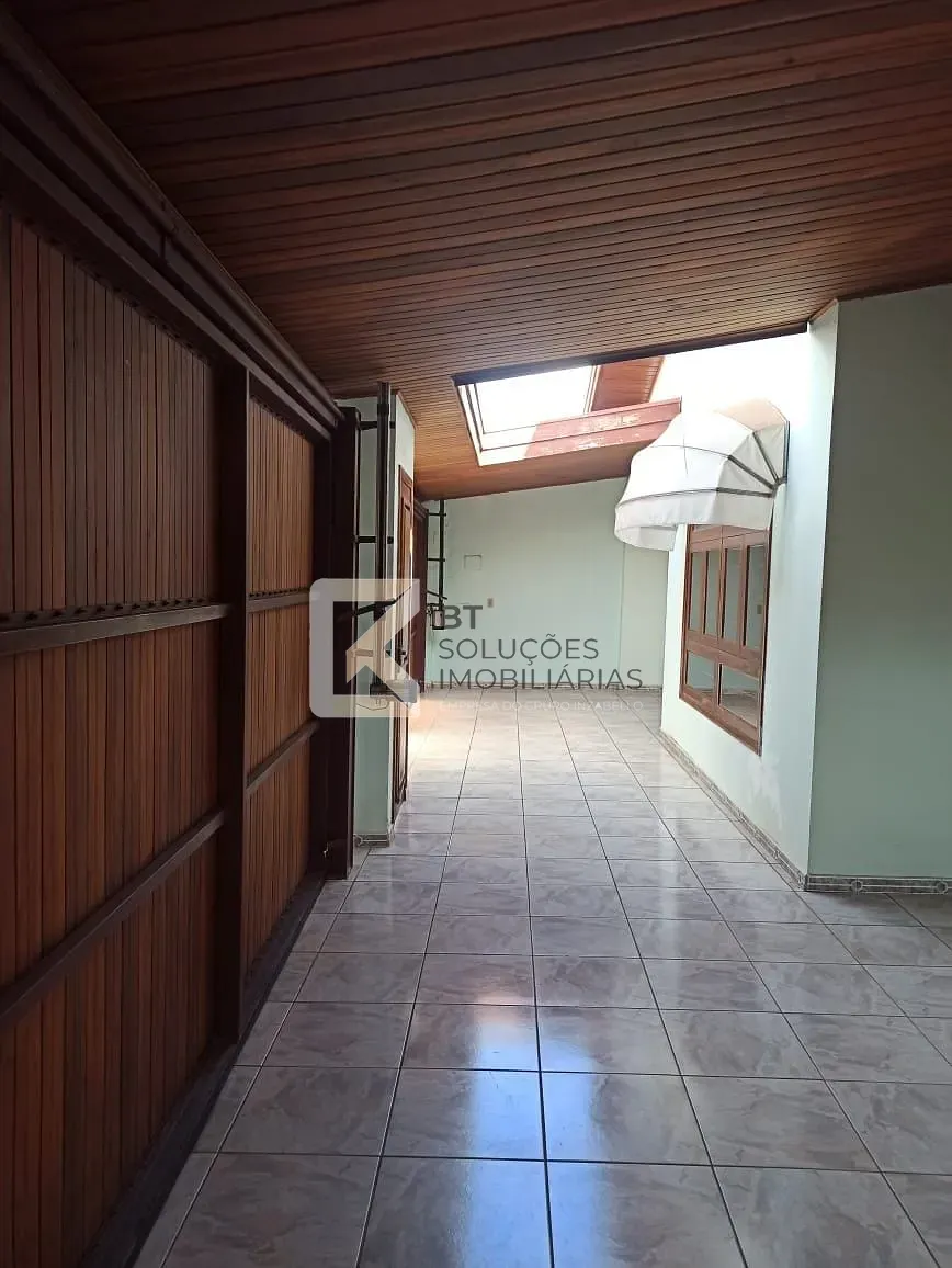 Sobrado, 6 quartos, 286 m² - Foto 1