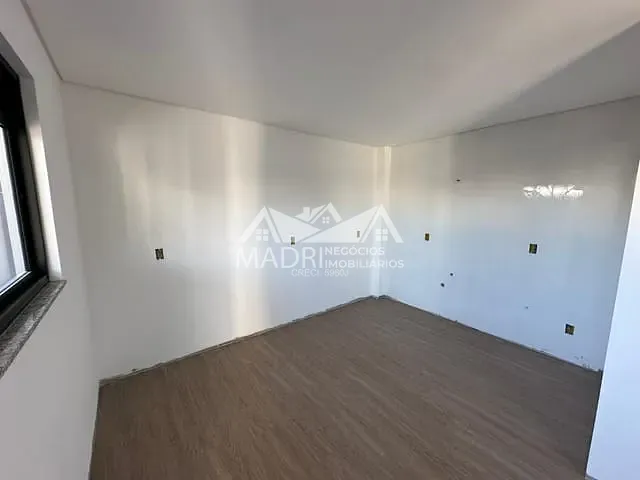 Sobrado 2 quartos e 3 banheiros, à venda, no bairro Bela Vista em Palhoça
