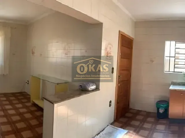 Sobrado com 250m² 4 quartos e 2 banheiros, à venda, no bairro Vila Amorim em Suzano