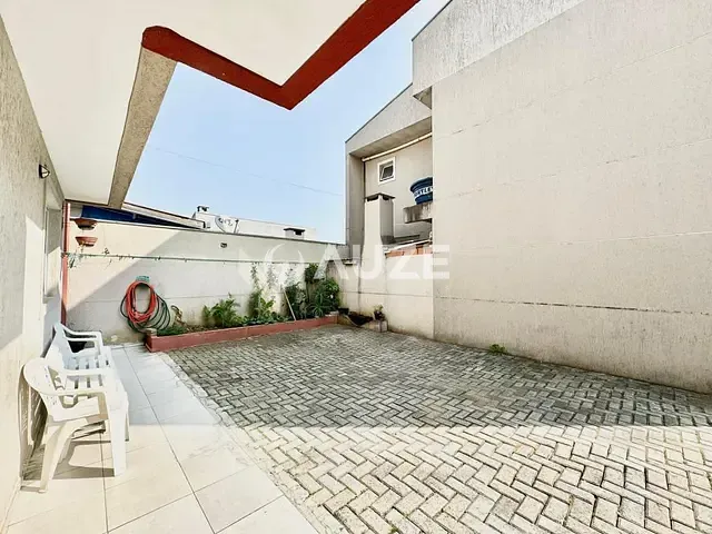 Sobrado com 97m² 3 quartos e 3 banheiros, à venda, no bairro Pinheirinho em Curitiba