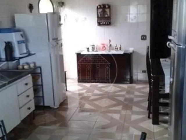 Sobrado com 300m² 3 quartos e 2 banheiros, à venda, no bairro Jardim Beatriz em São Paulo