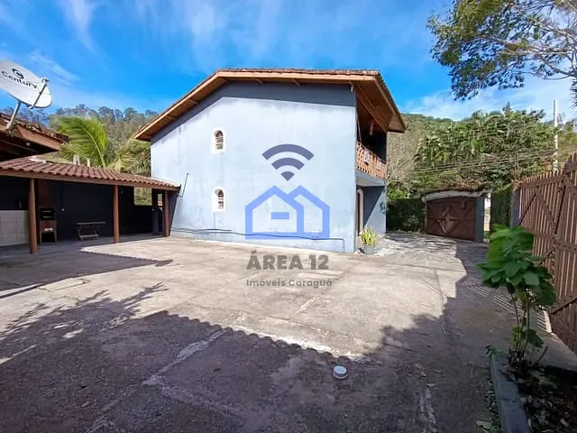 Sobrado com 299m² 4 quartos e 2 banheiros, à venda, no bairro Capricórnio III em Caraguatatuba