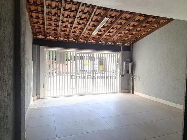 Sobrado com 135m² 4 quartos e 2 banheiros, à venda, no bairro Jardim Bom Retiro (Nova Veneza) em Sumaré
