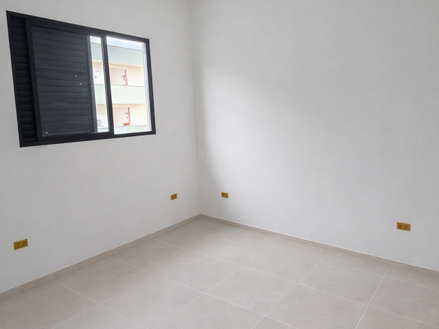 Sobrado 2 quartos e 2 banheiros, à venda, no bairro Maitinga em Bertioga