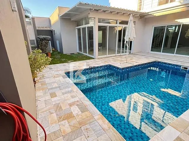 Sobrado com 370m² 3 quartos e 4 banheiros, à venda, no bairro Jardim Residencial Maria Dulce em Indaiatuba