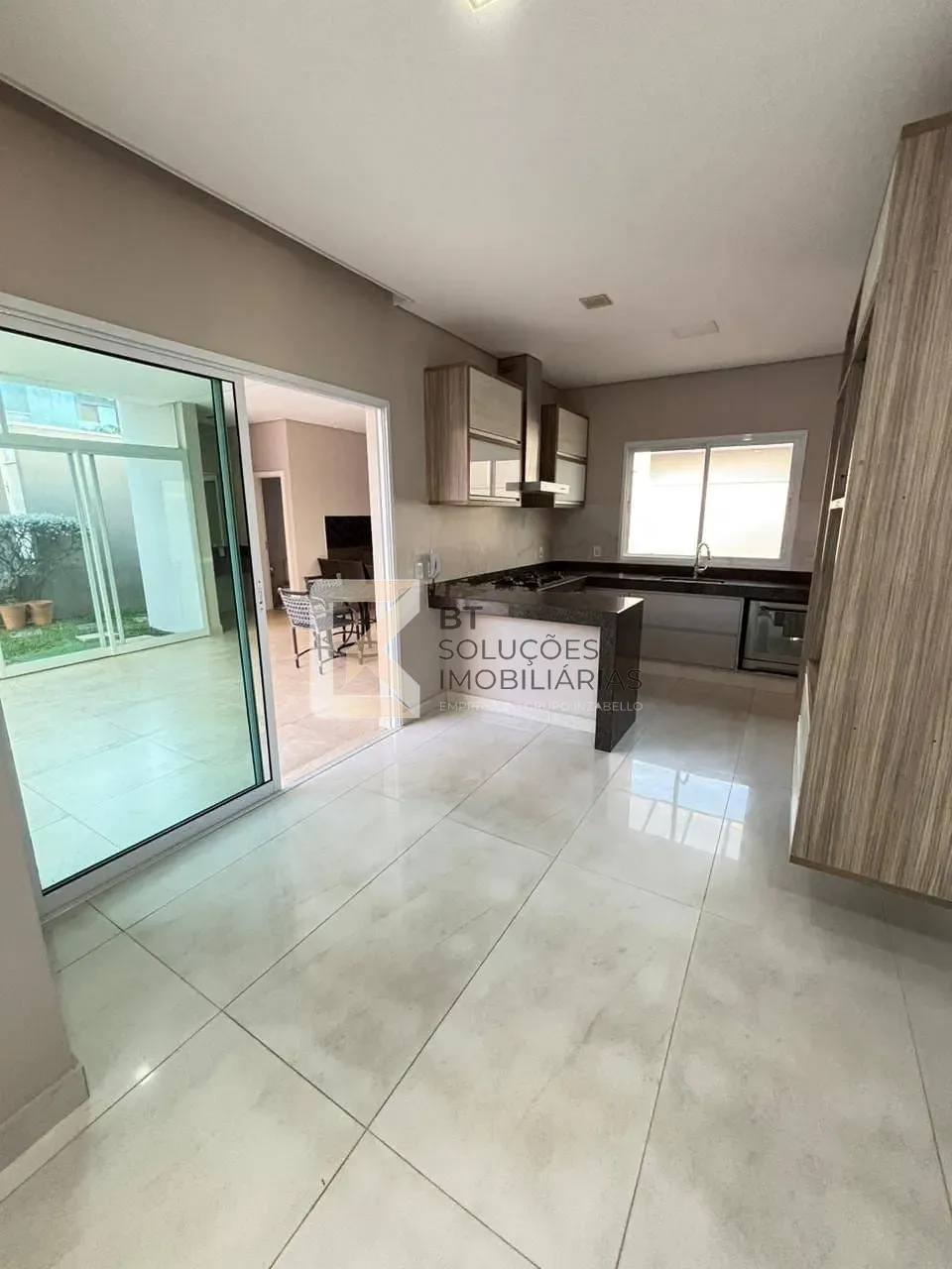 Sobrado, 3 quartos, 240 m² - Foto 4