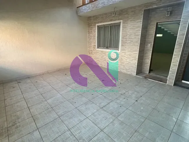 Sobrado com 125m² 3 quartos e 4 banheiros, à venda, no bairro Jardim D'Abril em Osasco
