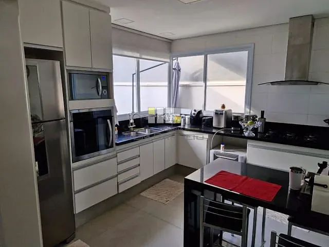 Sobrado com 250m² 3 quartos e 1 banheiro, à venda, no bairro Residencial Real Park Sumaré em Sumaré