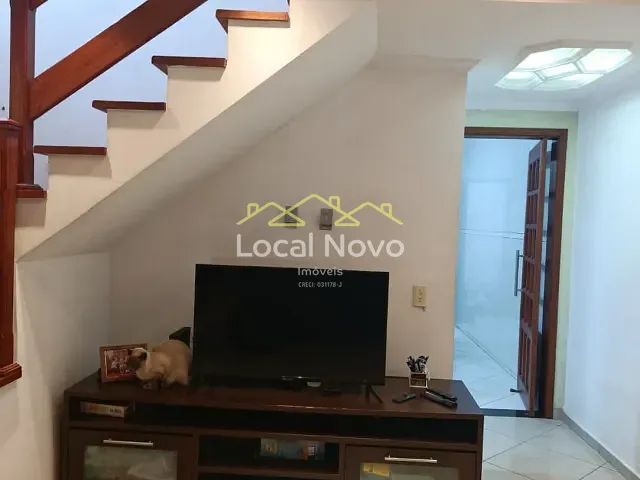 Sobrado 3 quartos e 2 banheiros, à venda, no bairro Jardim Santa Mena em Guarulhos