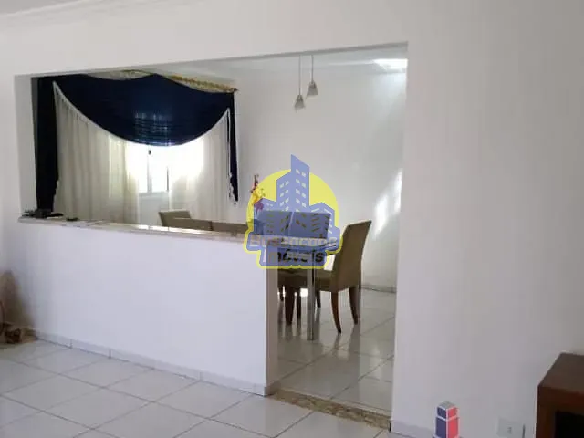 Sobrado com 220m² 4 quartos e 1 banheiro, à venda, no bairro Novo Osasco em Osasco