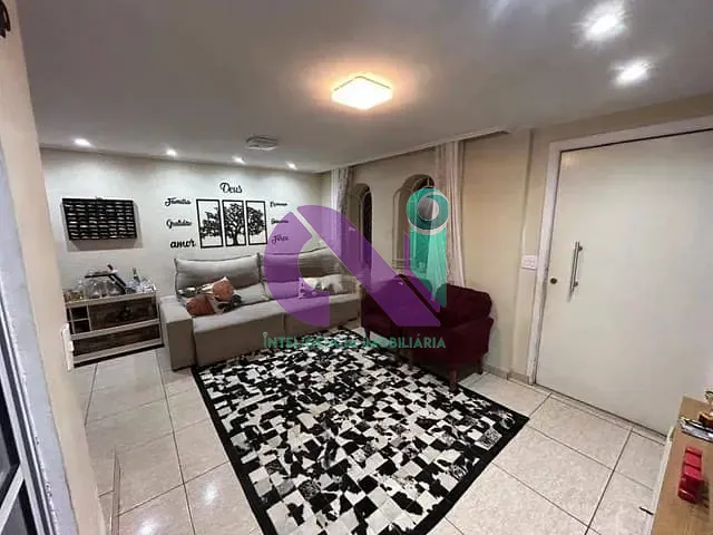 Sobrado com 158m² 2 quartos e 2 banheiros, à venda, no bairro Cidade das Flores em Osasco