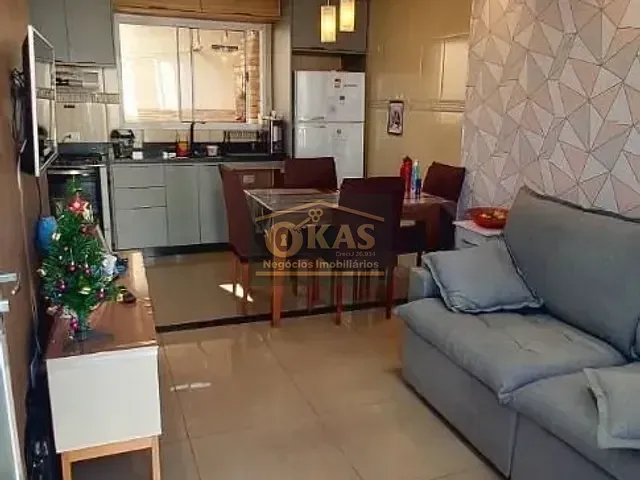 Sobrado com 60m² 2 quartos e 1 banheiro, à venda, no bairro Vila Colorado em Suzano