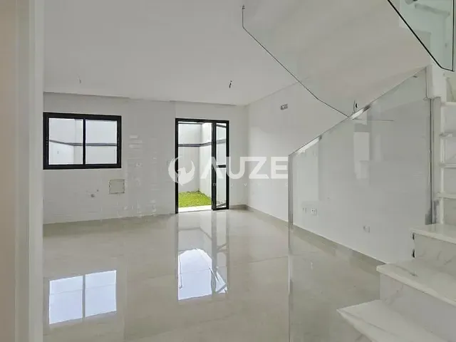 Sobrado com 108m² 3 quartos e 3 banheiros, à venda, no bairro Capão da Imbuia em Curitiba