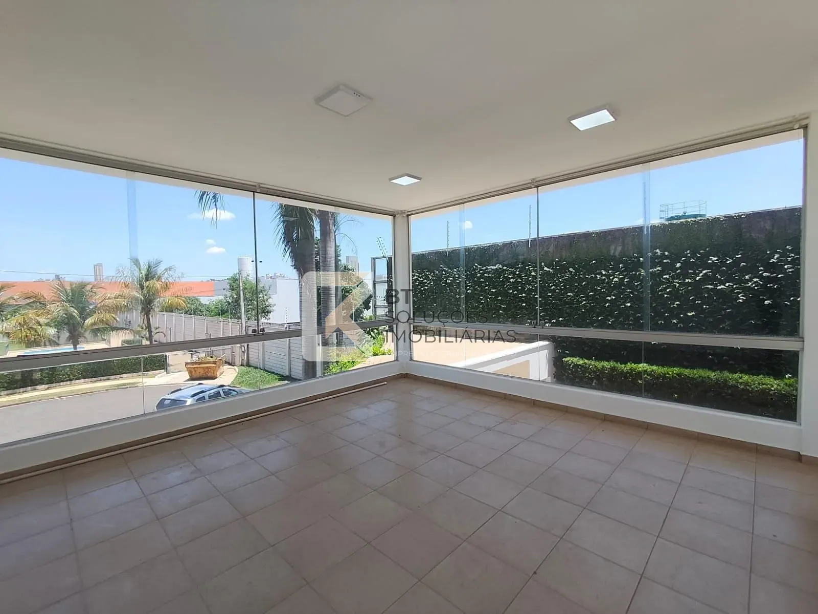 Sobrado, 4 quartos, 278 m² - Foto 2