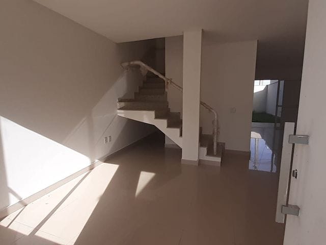 Foto do Sobrado - Sobrado à venda e locação , Jardim Pioneiros - Condomínio Recanto dos Pioneiros - 3 Quartos sendo 1 suíte - Sacada - Churrasqueira - Nova - Quintal | Guepardo Imob