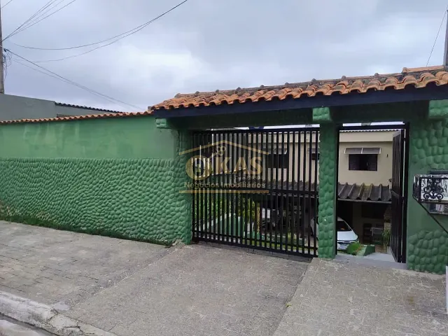 Sobrado com 250m² 3 quartos e 2 banheiros, à venda, no bairro Jardim Nova América em Suzano