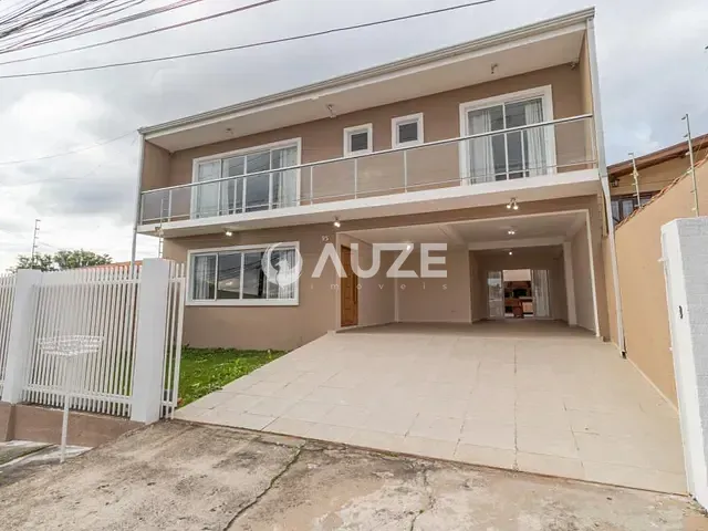Sobrado com 320m² 5 quartos e 5 banheiros, à venda, no bairro Bacacheri em Curitiba